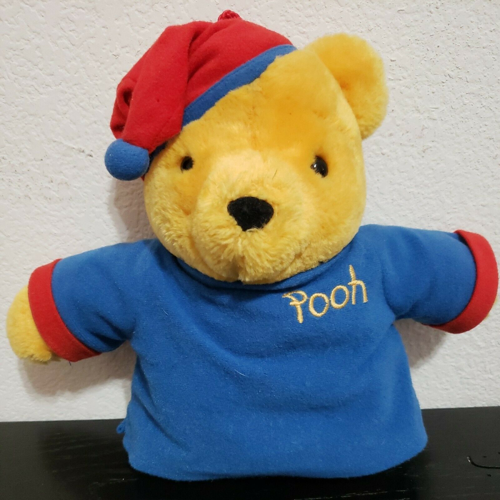 Winnie The Pooh Disney - Music Box Crib Toy - Plays Pooh Theme Song!