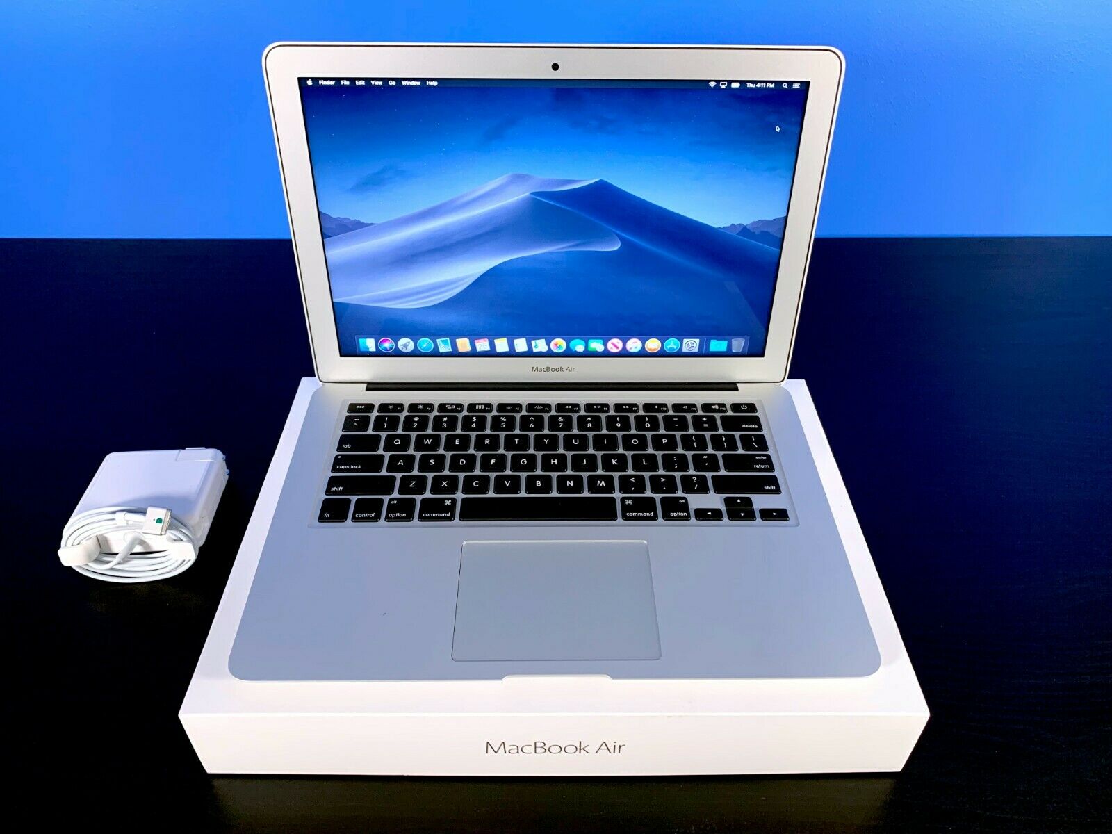 Apple Macbook Air 13 Inch Laptop / Turbo Boost / 3 Year Warranty / 128gb Ssd
