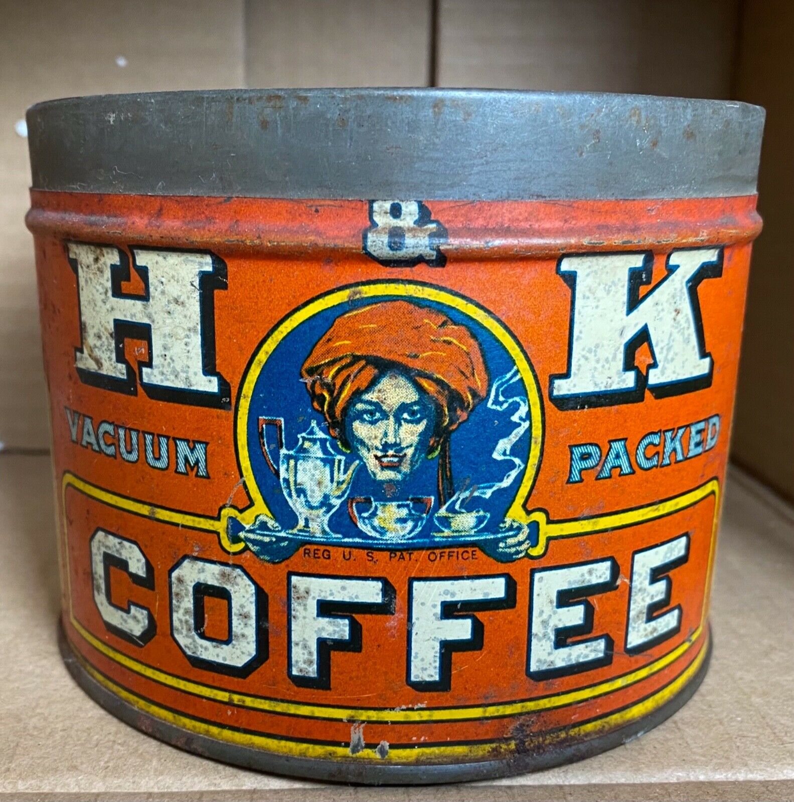 H & K Key Wind 1 Pound Coffee Tin Can With Opening Instructions - St. Louis, Mo